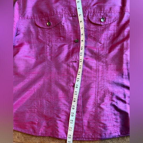 Chico’s pink 100% silk blouse size 2 (12) regular. - Picture 4 of 9